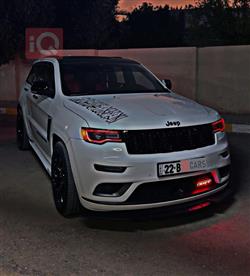 جیپ گراند شیرۆکی